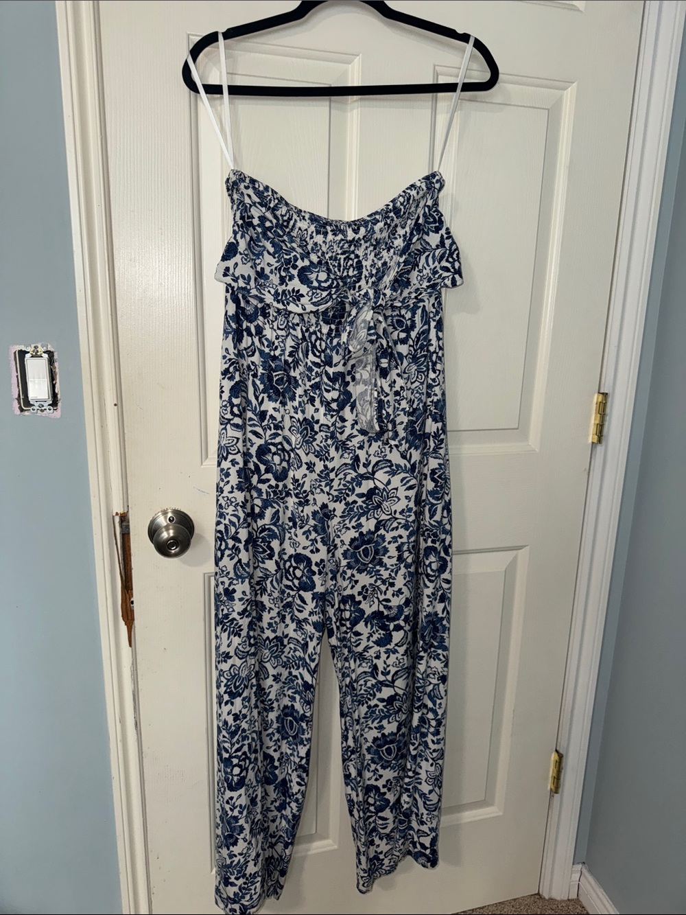 Francesca's Collections Blue & White Floral Off-Shoulder Jumpsuit